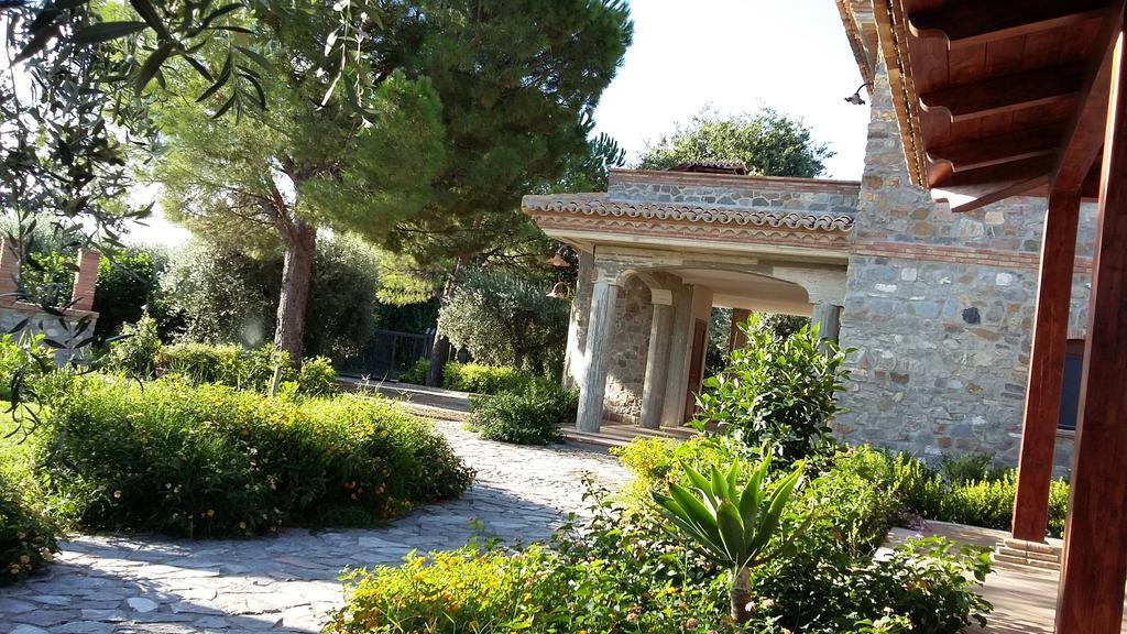 Agriturismo L' Agrumeto Francavilla Marittima Εξωτερικό φωτογραφία